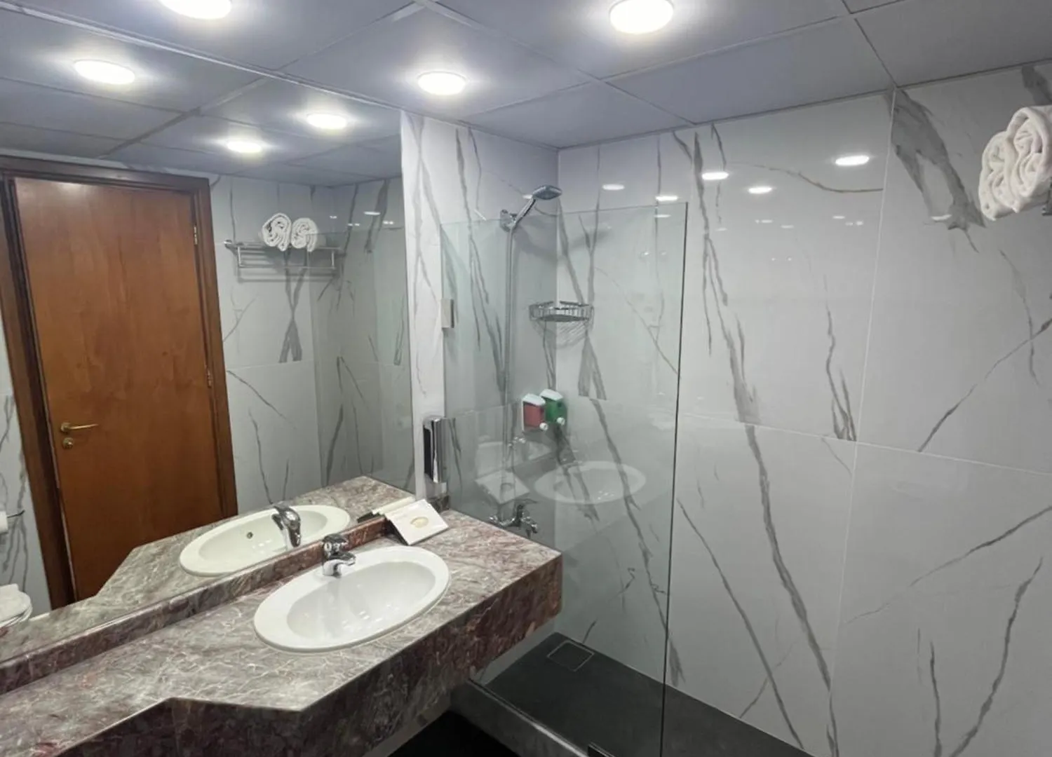 El Sheikh Suites Hotel Beirut